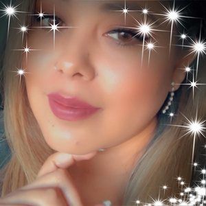 Meet your Posher, Lucy